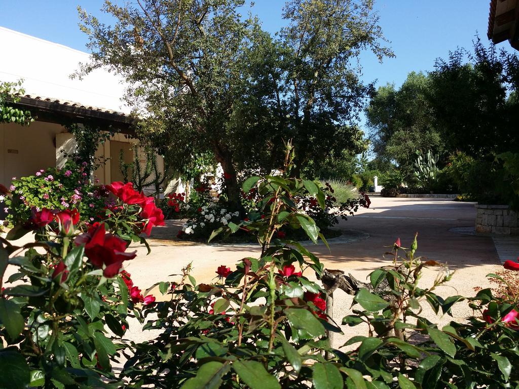 Il Melograno Bed & Breakfast Ceglie Messapica Bagian luar foto