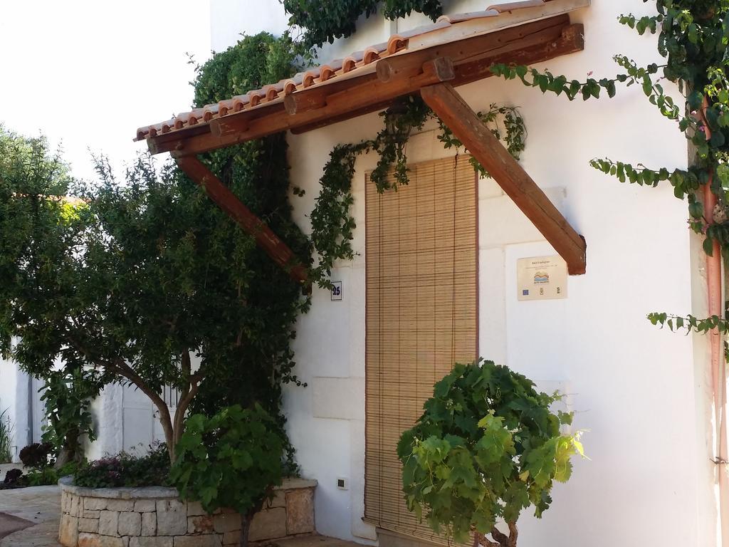 Il Melograno Bed & Breakfast Ceglie Messapica Bagian luar foto